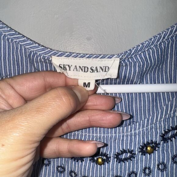 Sky and Sand Womens Tie Front Tunic Blouse Size M 3/4 Sleeve Embroidered Blue - Picture 3 of 7